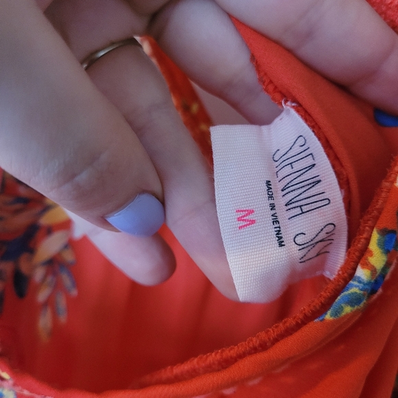 Summer Romper / Jumpsuit with pockets - Picture 3 of 4